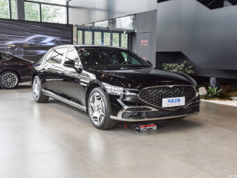 Genesis G90L Executive AWD