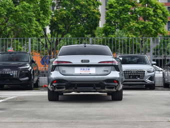Audi A6L 2026 3.0T Quattro Flagship Elegant Model