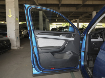VW Tayron X Premium Connect 330TSI