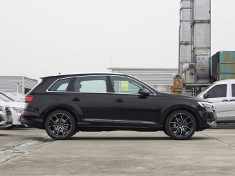 Audi Q7 2025 55 TFSI Quattro S line Premium