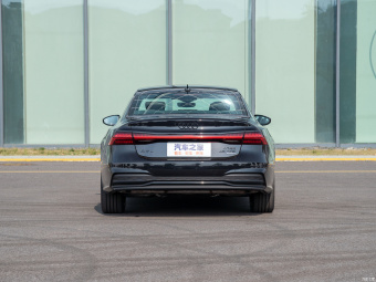 Audi A7L Obsidian Black Edition 45 TFSI Quattro