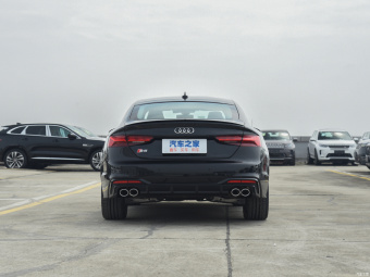 Audi S5 Sportback  3.0 T Quattro