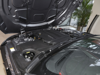 Jaguar F-Type Coupe R-Dynamic Black P300