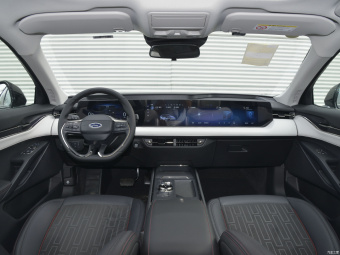 Ford Mondeo Luxury EcoBoost 245