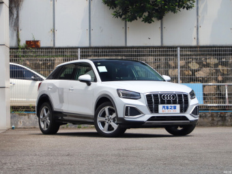 Audi Q2L Elegance Aggression 35 TFSI