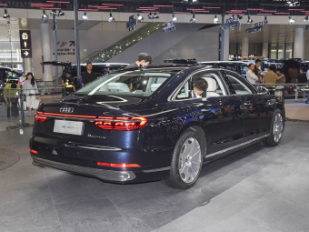 Audi A8L 2025 Horch Founder Edition 60TFSI
