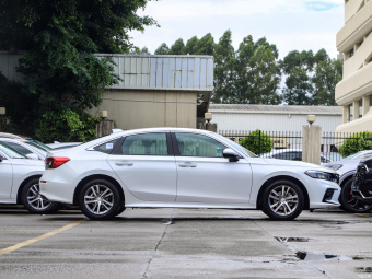 Honda Civic Dynamic · C Guest Special 240TURBO CVT