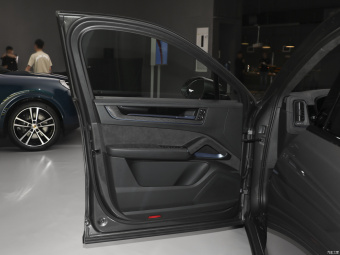 Porsche Cayenne Coupé Turbo GT