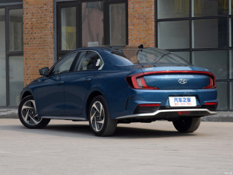 Hyundai Mistra Flagship TOP