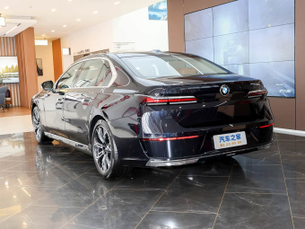 BMW 7 Series 2026 735Li Luxury