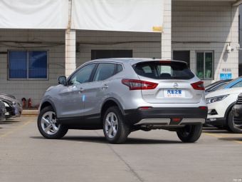 Nissan Qashqai Smart 2.0L CVT XV
