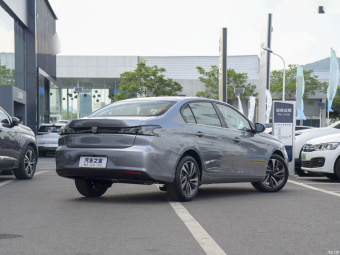 Peugeot 408 Shine 1.6T