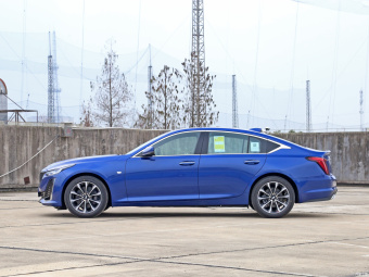 Cadillac CT5 Premium 28T