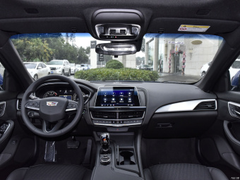 Cadillac CT5 Fashion 28T