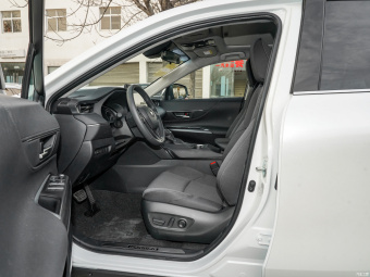 Toyota Harrier Aggressive 2.0L CVT
