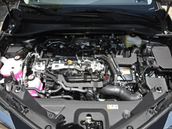 Toyota IZOA Hybrid Yixiang 2.0L