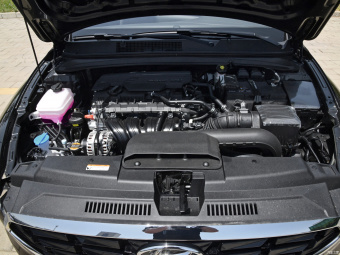 Hyundai Mistra Leading GLS 1.8L CVT