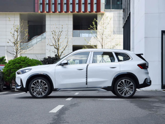 BMW X1 2025 xDrive25Li X Design