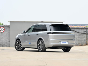Li Auto L8 2025 Max Intelligent Renewal Edition