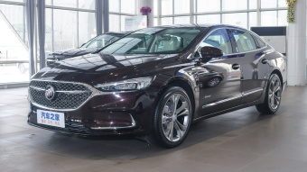Buick LaCrosse Avenir Flagship