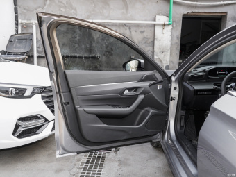 Peugeot 508L PHEV Technology 1.6T