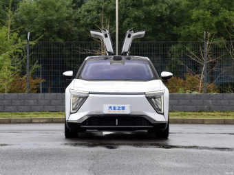 HiPhi Y Flagship 765km