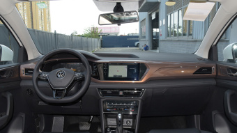 VW Tharu Deluxe 4Motion 330TSI