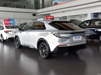 Honda e:NP2 Advanced