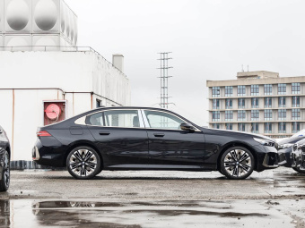 BMW 5 Series 2026 530Li Premium Luxury