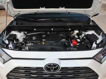 Toyota RAV4 Premium 2.0L CVT 2WD