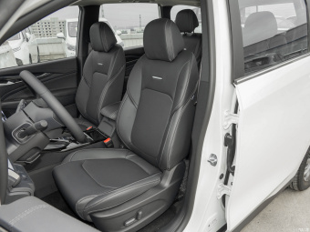 Maxus Euniq 5 Enjoy 1.3T PLUG IN 7 Seat