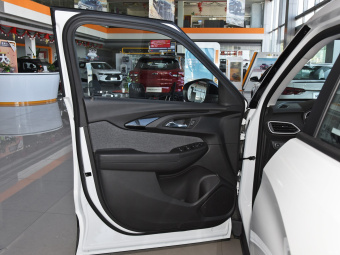 Chevrolet Trailblazer Sharp 435T Redline CVT