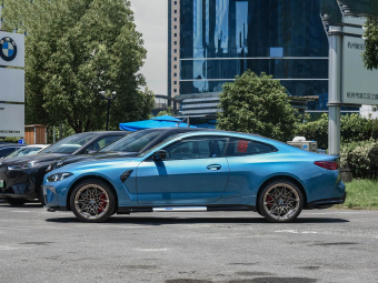 BMW M4 Coupe 2024 M4 M xDrive Competition