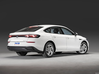 VW Lamando L Hot 280TSI DSG