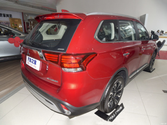 Mitsubishi Outlander Premium 2.4L AWD