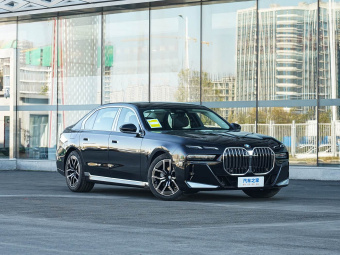 BMW 7 Series 2026 735Li M Sport