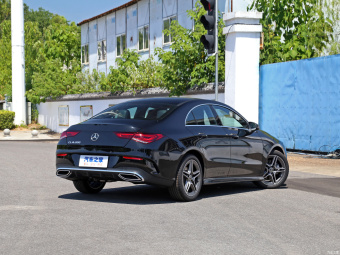 Mercedes-Benz CLA-Class 200