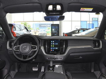 Volvo XC60 B5 AWD Zhiyuan Sports