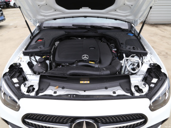 Mercedes-Benz E-Class 300 Limousine Fashion Dynamic
