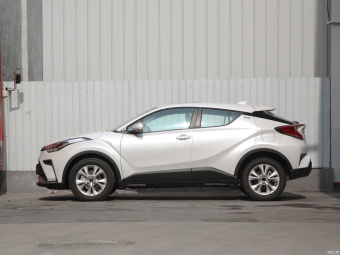 Toyota IZOA Yixiang CARE 2.0L