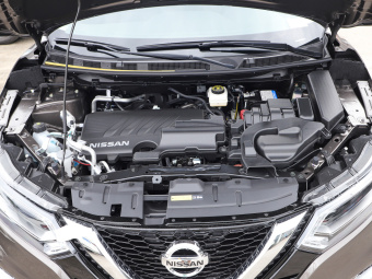 Nissan Qashqai Prem Deluxe 2.0L CVT XV