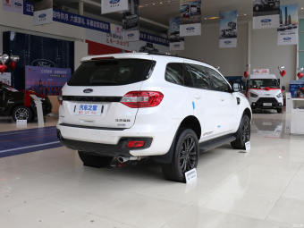 Ford Everest Luxury Sport 2.3T AWD 5 Seats