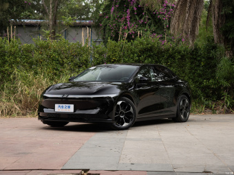 Zeekr 007  100 kWh