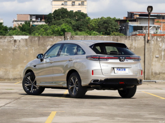 Honda UR-V Exclusive AWD 370TURBO