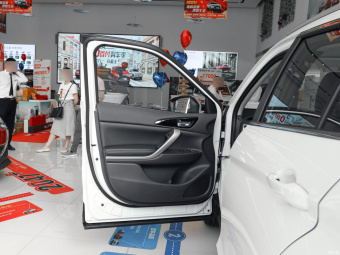 Mitsubishi Eclipse Cross Passion 1.5T CVT AWD