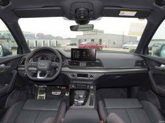 Audi Q5L Sportback RS Style 40 TFSI