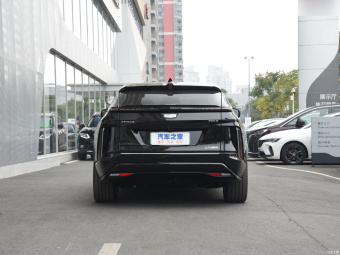 Cadillac Lyriq Luxury Long Range RWD