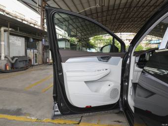 VW Talagon Luxury Jiajing Pro 6-seater 4 Motion 380TSI