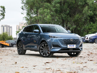 Changan UNI-K Blue Whale Premium iDD 1.5T 130km