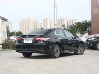 Toyota Camry Hybrid Flagship 2.5HQ
